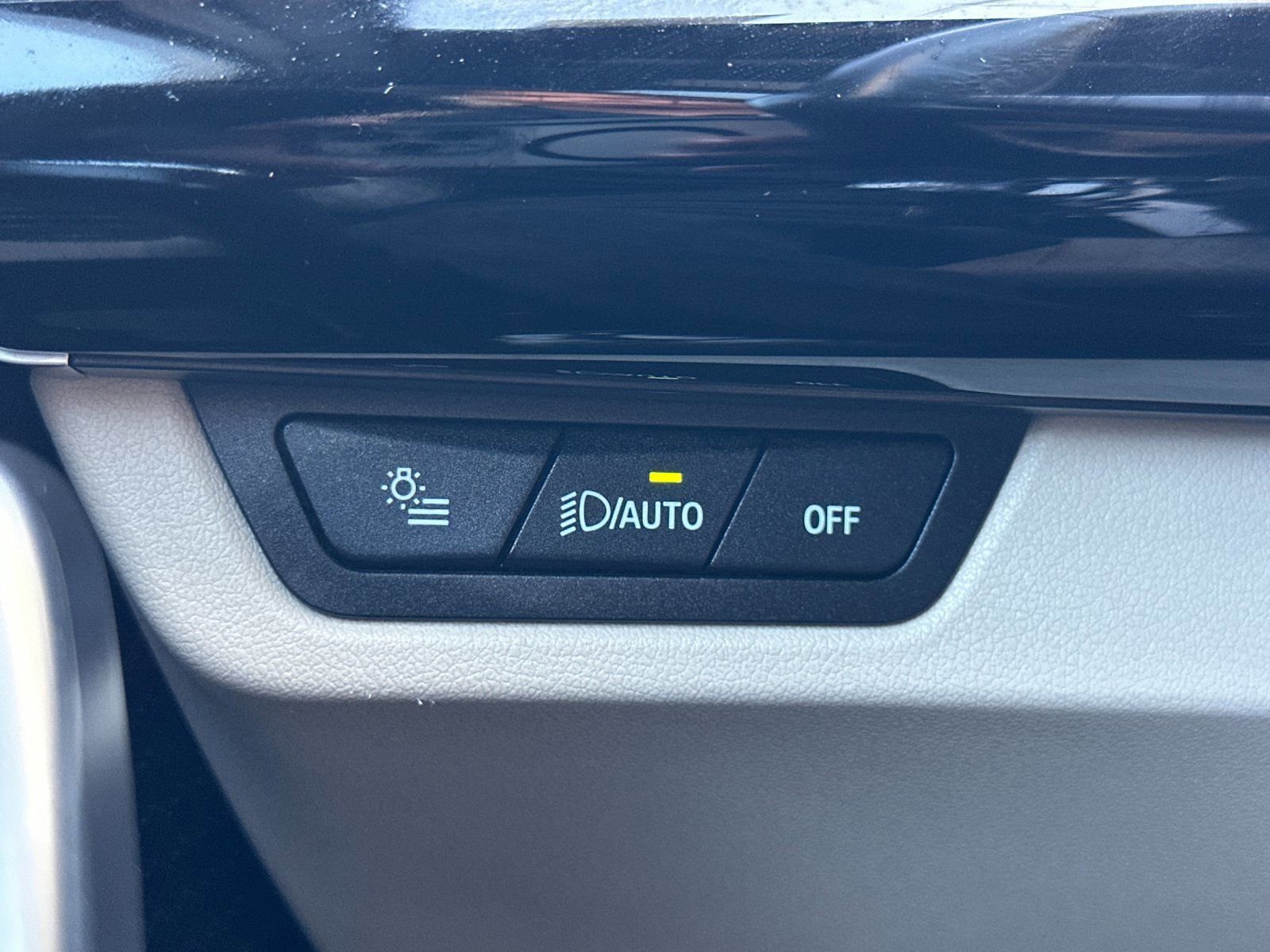 Used 2024 BMW X1 xDrive28i w/ Convenience Package AWD/4WD image 32