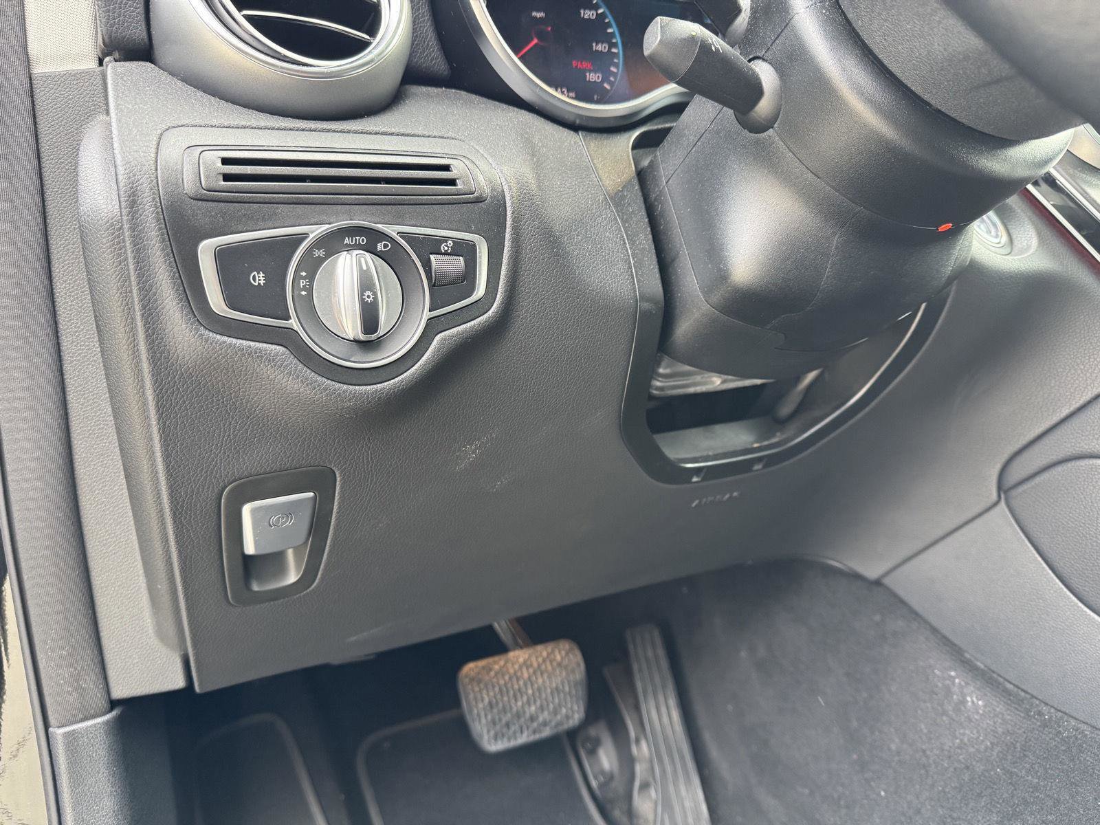 Certified 2022 Mercedes-Benz GLC 300 image 7