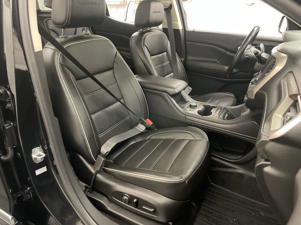 Used 2021 GMC Acadia Denali w/ GMC Pro Grade Package AWD/4WD image 23