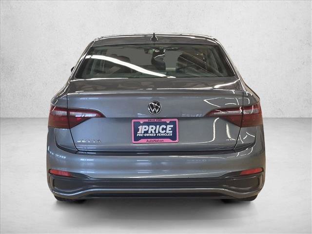 Used 2024 Volkswagen Jetta SE FWD image 7