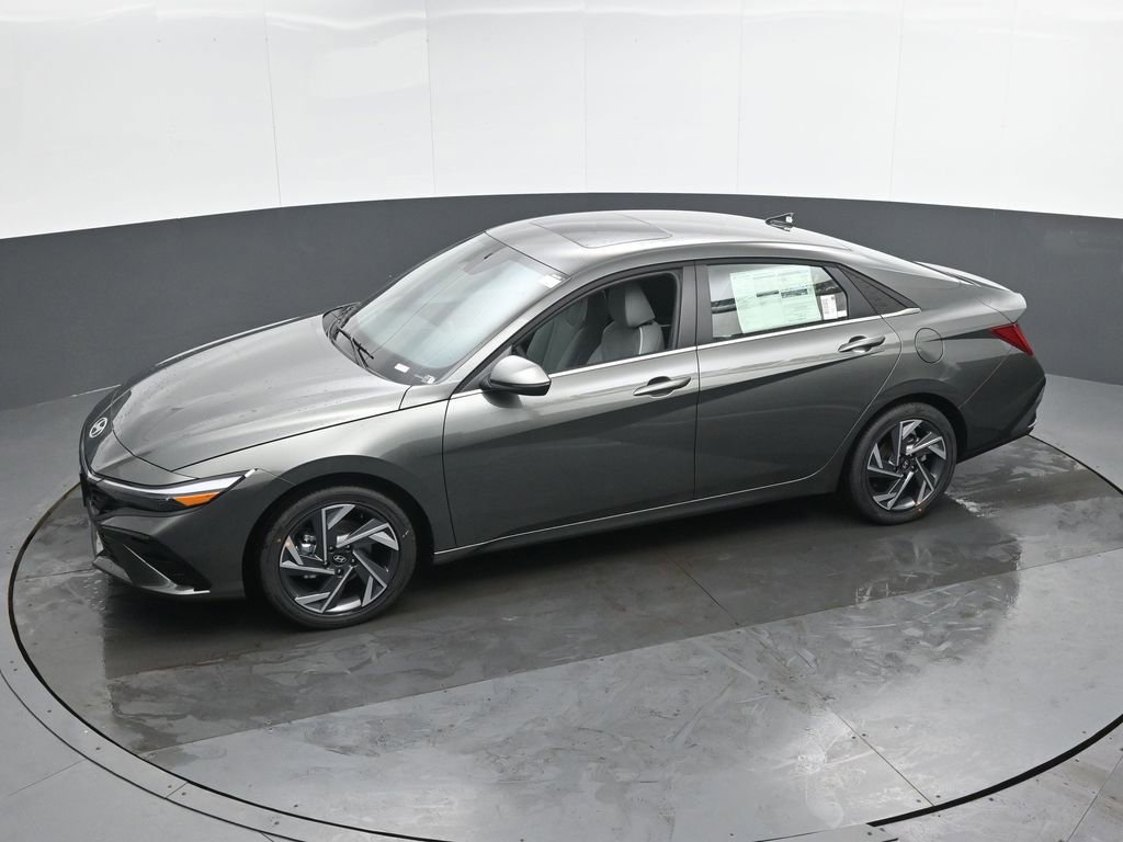 New 2026 Hyundai Elantra Limited w/ Cargo Package image 41