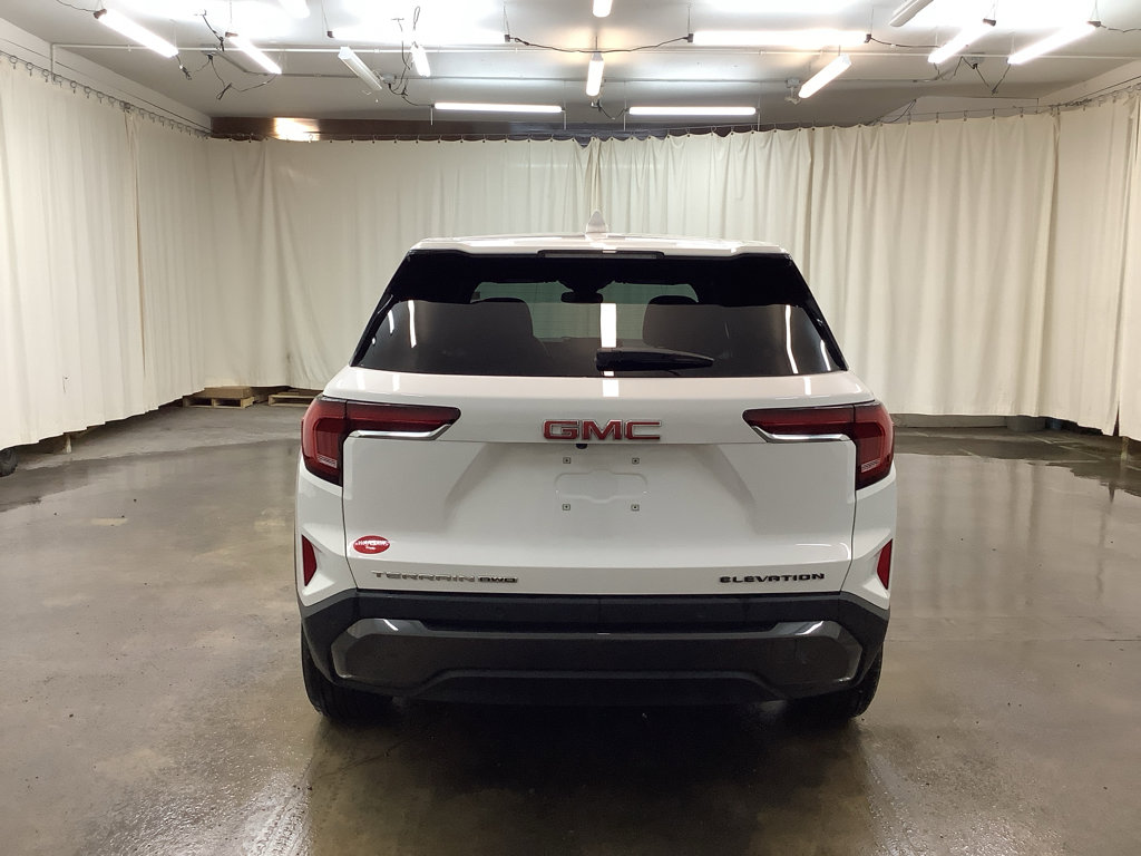 Used 2025 GMC Terrain Elevation AWD/4WD image 7