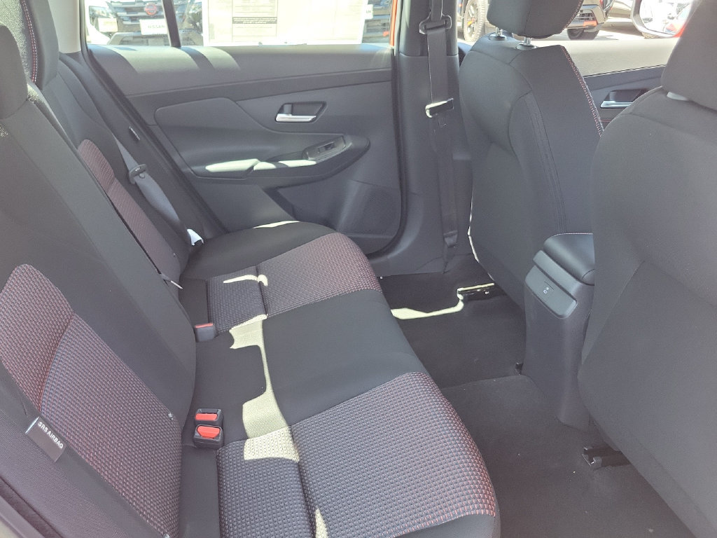 New 2027 Nissan Sentra SR FWD image 37