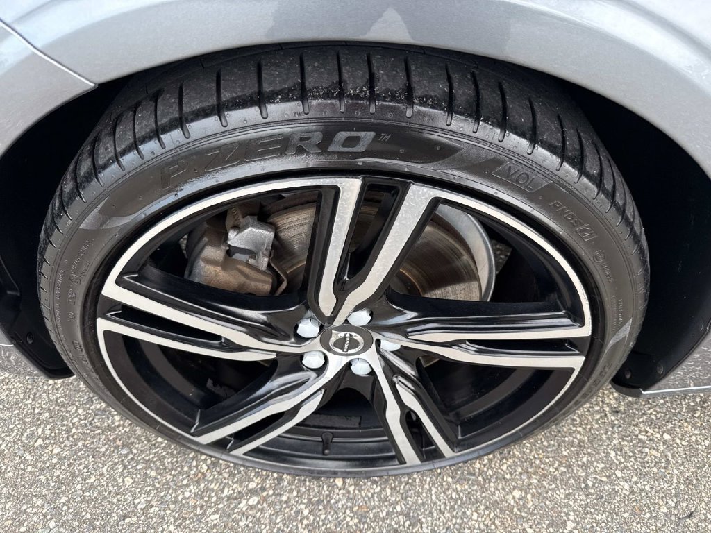 Used 2020 Volvo S90 T6 R-Design AWD/4WD image 11
