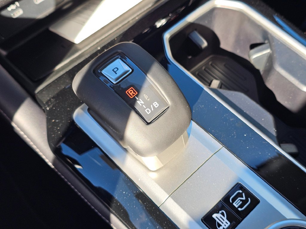 New 2026 Mitsubishi Outlander SEL AWD/4WD image 25