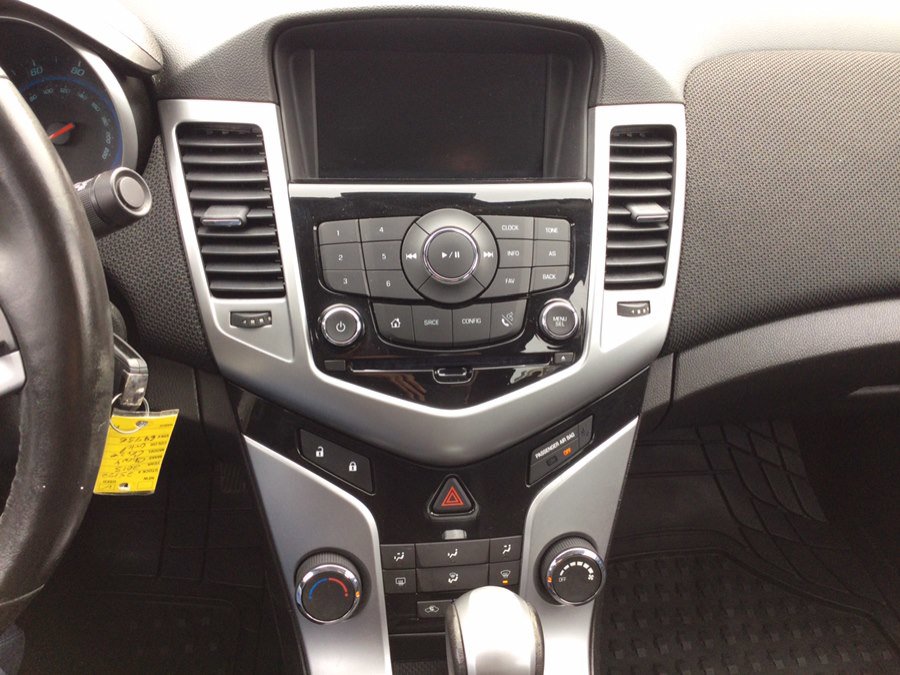 Used 2013 Chevrolet Cruze Eco w/ Enhanced Safety Package image 29