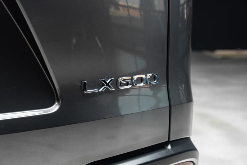 Used 2024 Lexus LX 600 F Sport AWD/4WD image 17