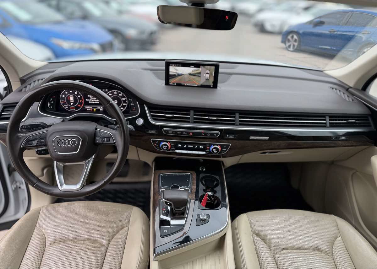 Used 2017 Audi Q7 3.0T Premium Plus w/ Premium Plus Package AWD/4WD image 20