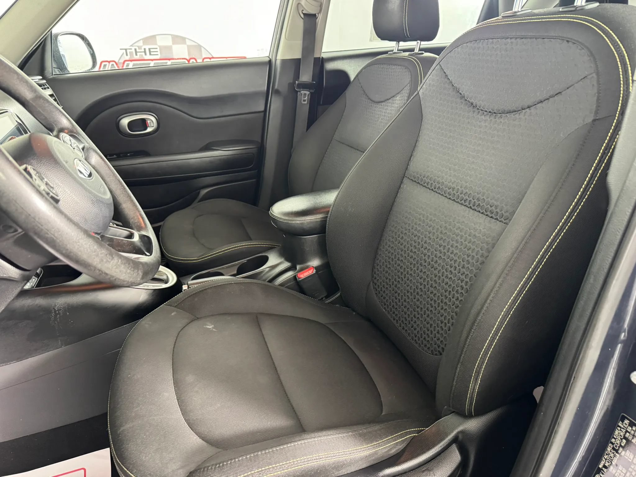Used 2016 Kia Soul + FWD image 30