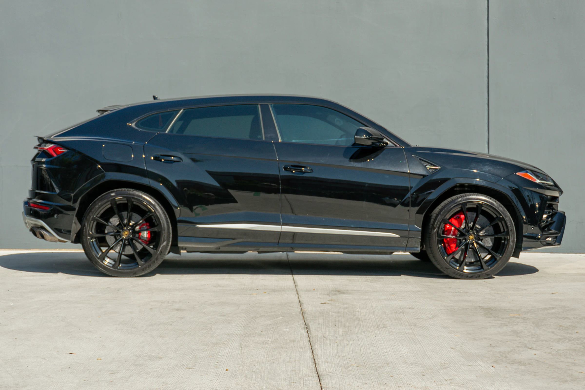 Used 2020 Lamborghini Urus image 6