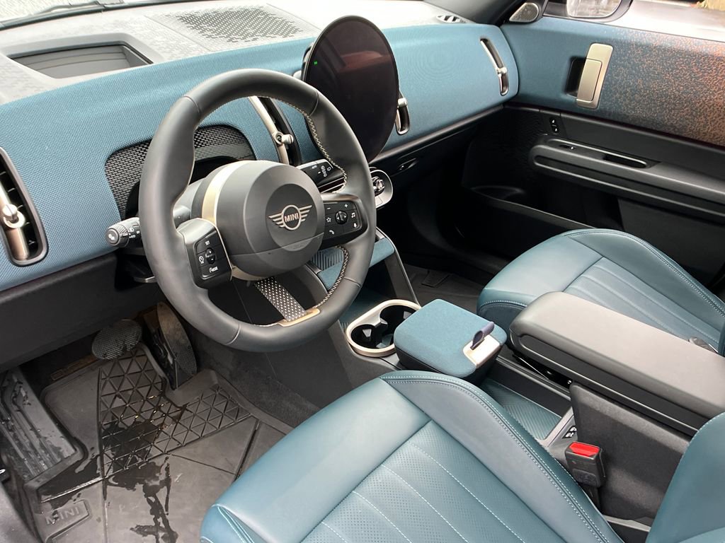 Used 2025 MINI Cooper Countryman S w/ Comfort Package Max image 10