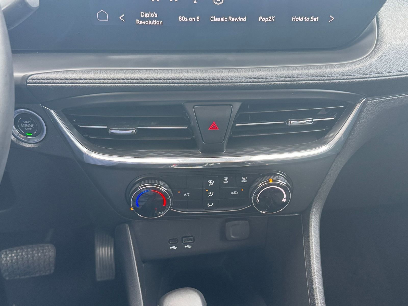 Used 2025 Buick Encore GX Preferred image 18