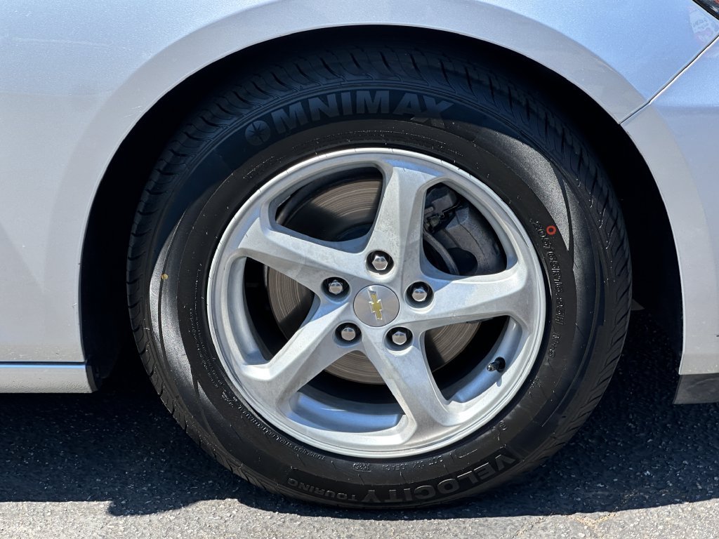 Used 2018 Chevrolet Malibu LS FWD image 12