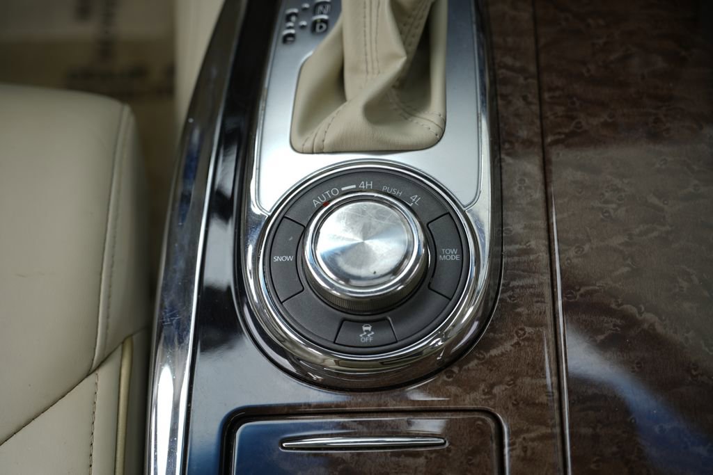 Used 2012 INFINITI QX56 4WD w/ Deluxe Touring Pkg image 47