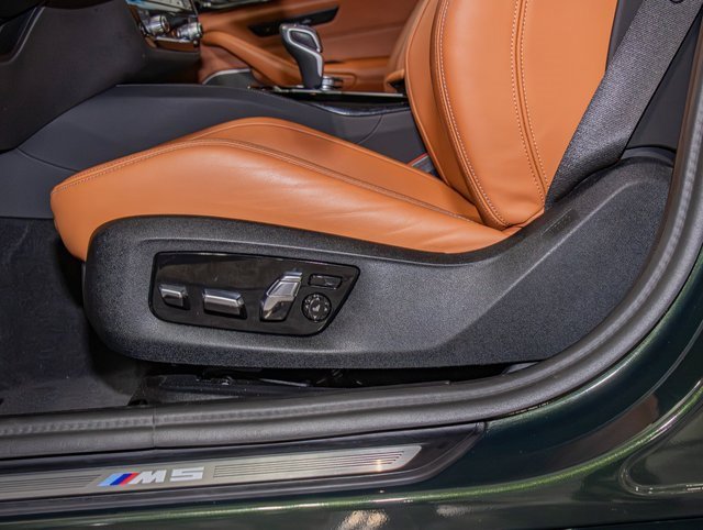 Used 2023 BMW M5 w/ Executive Package image 15
