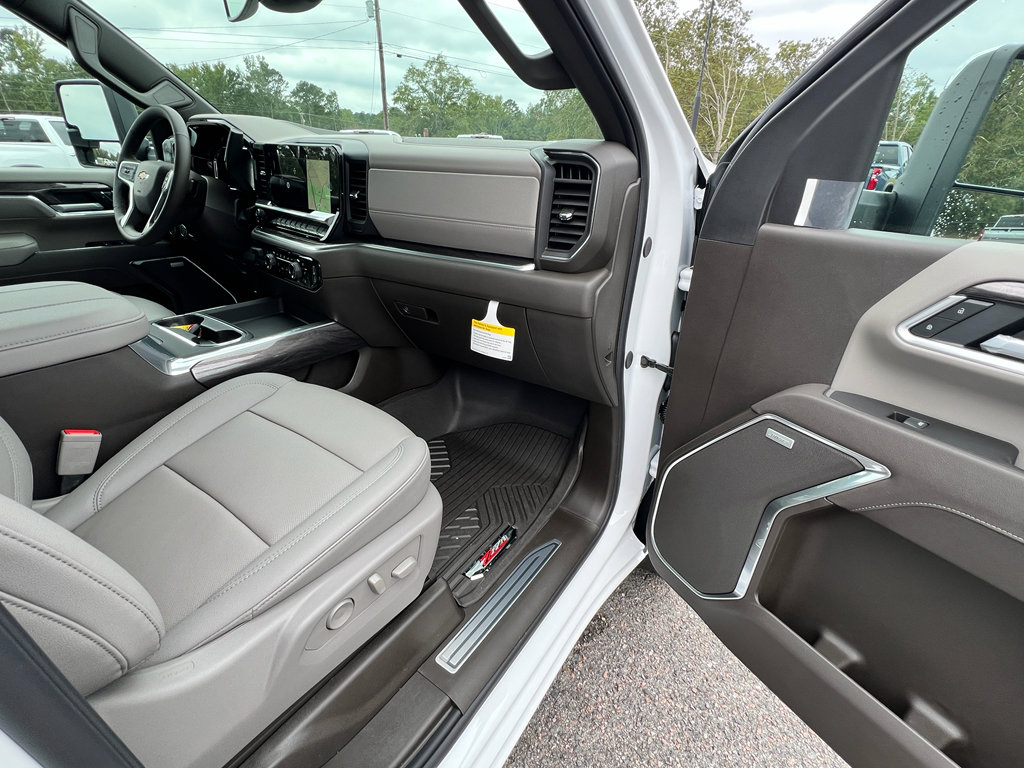 New 2026 Chevrolet Silverado 2500 LTZ w/ LTZ Convenience Package image 11