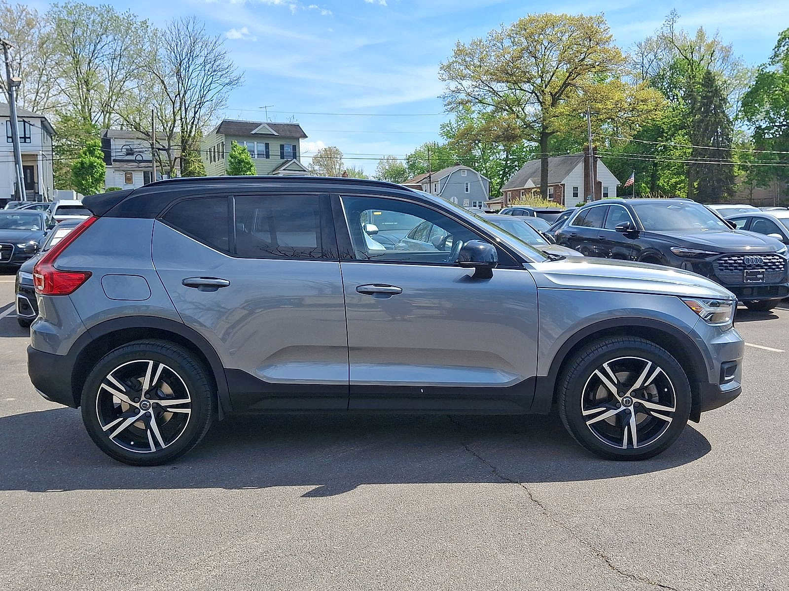 Used 2019 Volvo XC40 T5 R-Design AWD/4WD image 26