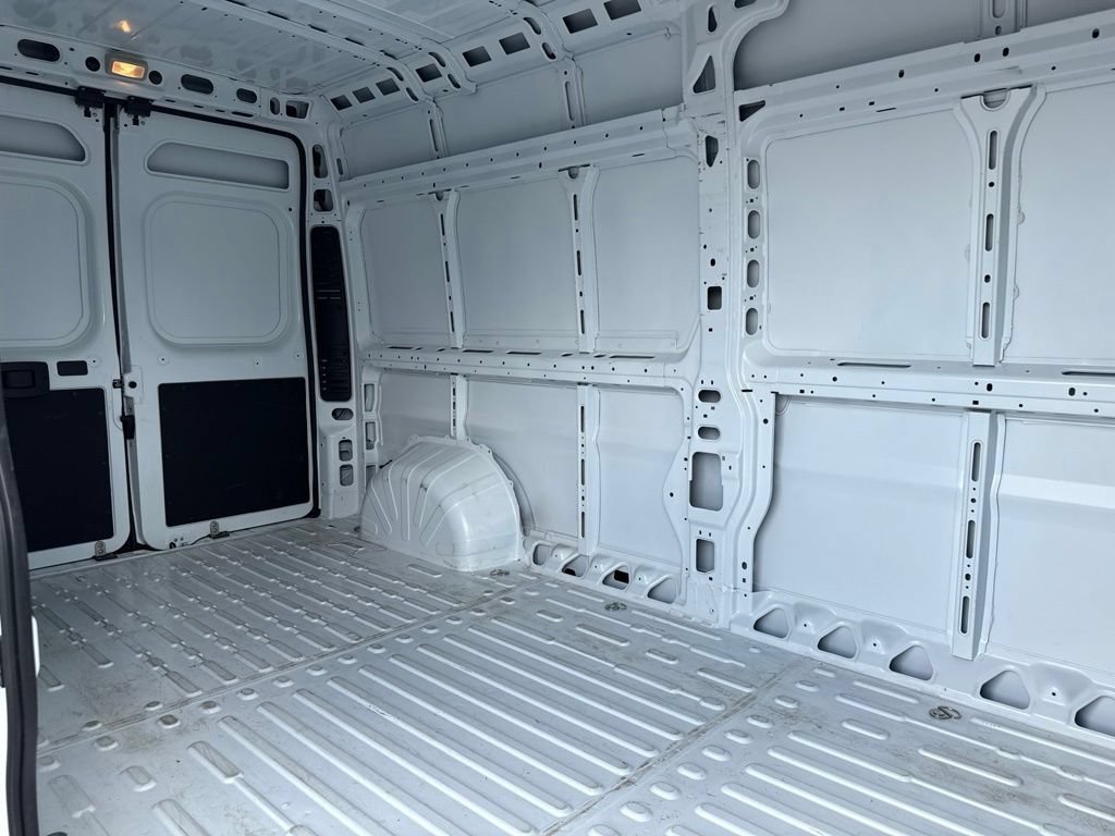 Used 2026 RAM ProMaster 2500 w/ Safety Group FWD image 10