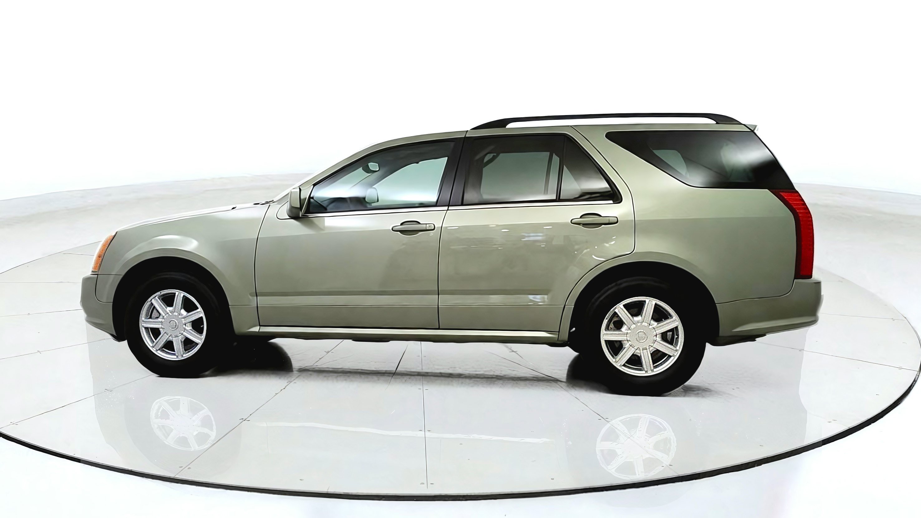 Used 2004 Cadillac SRX w/ Preferred Equipment Group AWD/4WD image 4