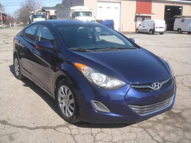 Used 2013 Hyundai Elantra GLS image 3