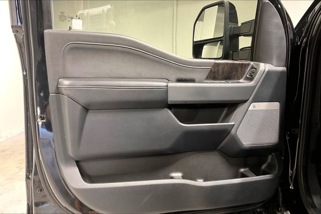 Used 2023 Ford F250 Lariat w/ Lariat Ultimate Package AWD/4WD image 22