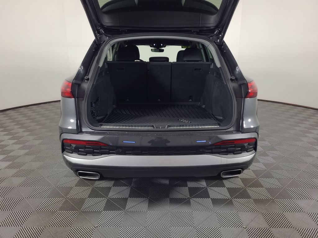 Used 2025 Audi Q5 Premium AWD/4WD image 23