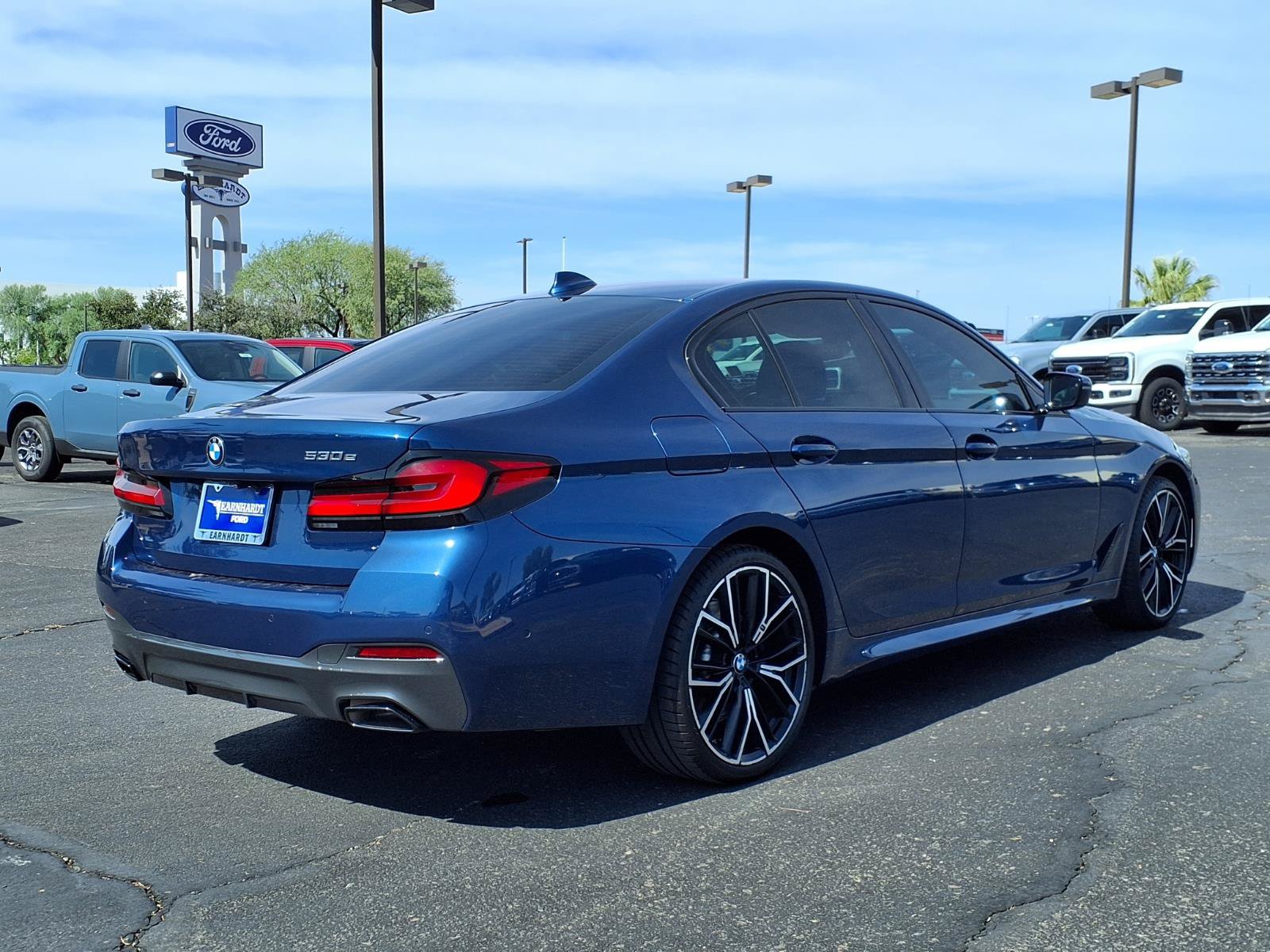 Used 2021 BMW 530e w/ M Sport Package RWD image 6