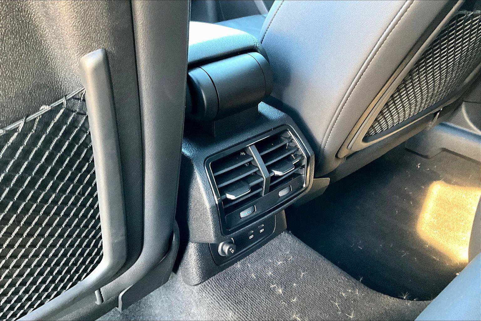 Used 2023 Audi Q3 2.0T Premium image 16