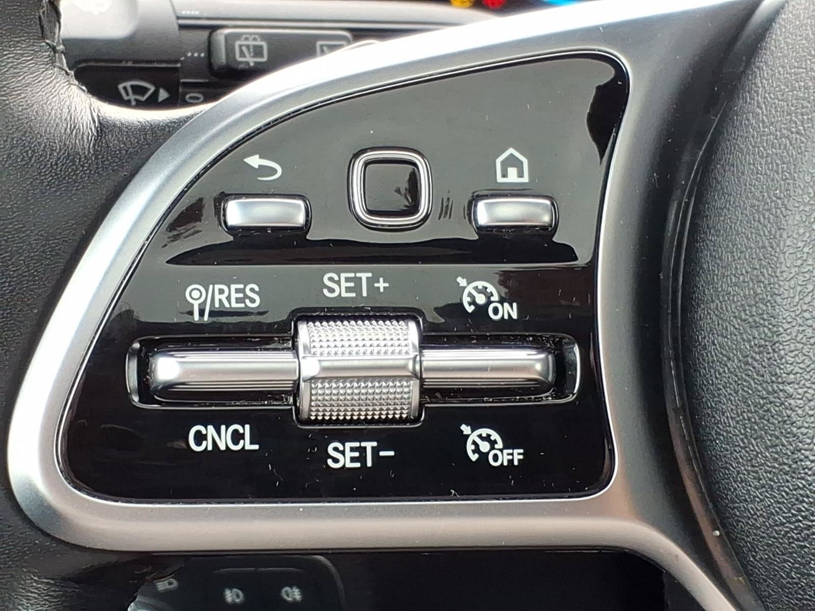 Certified 2023 Mercedes-Benz GLB 250 4MATIC image 26