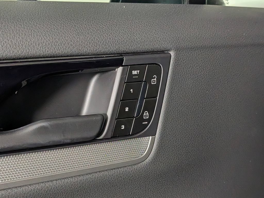 New 2026 Porsche Cayenne AWD/4WD image 26