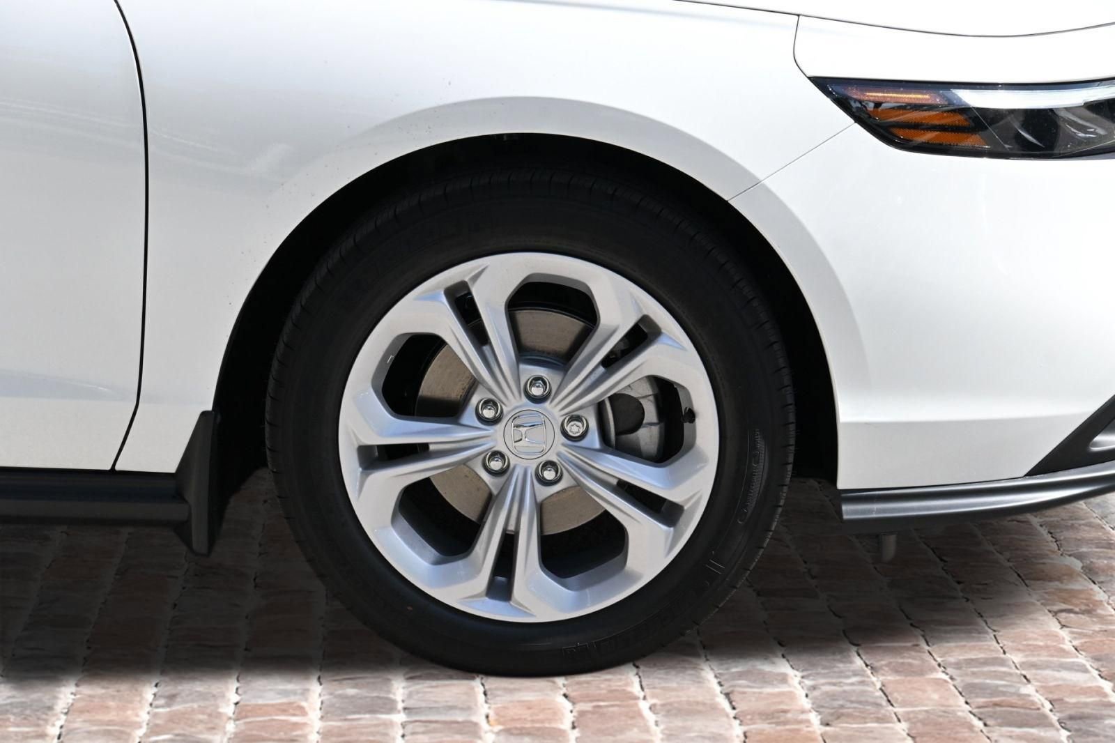 New 2026 Honda Accord LX image 34