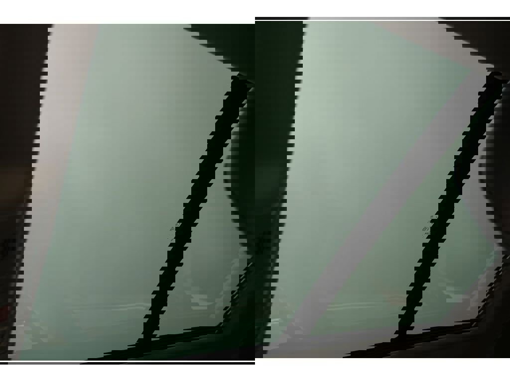 Used 2018 Volkswagen Tiguan SE w/ Panoramic Sunroof Package image 25