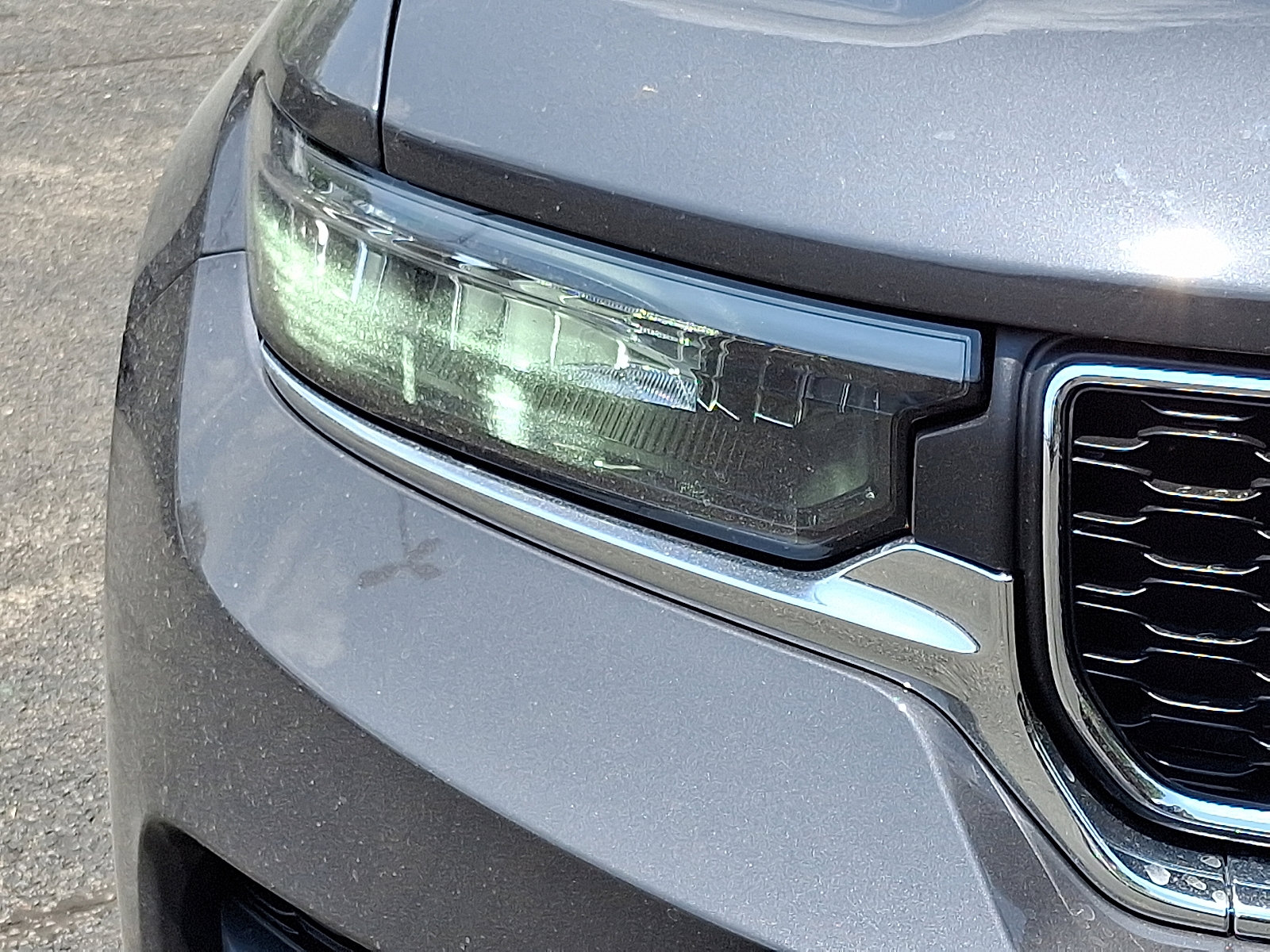 Certified 2025 Jeep Grand Cherokee Laredo X w/ Luxury Tech Group I image 9