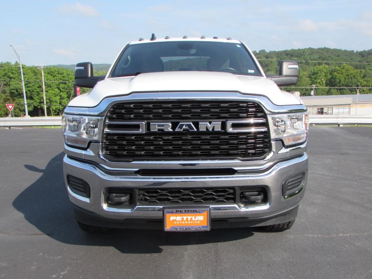 Used 2024 RAM 3500 Big Horn AWD/4WD image 2