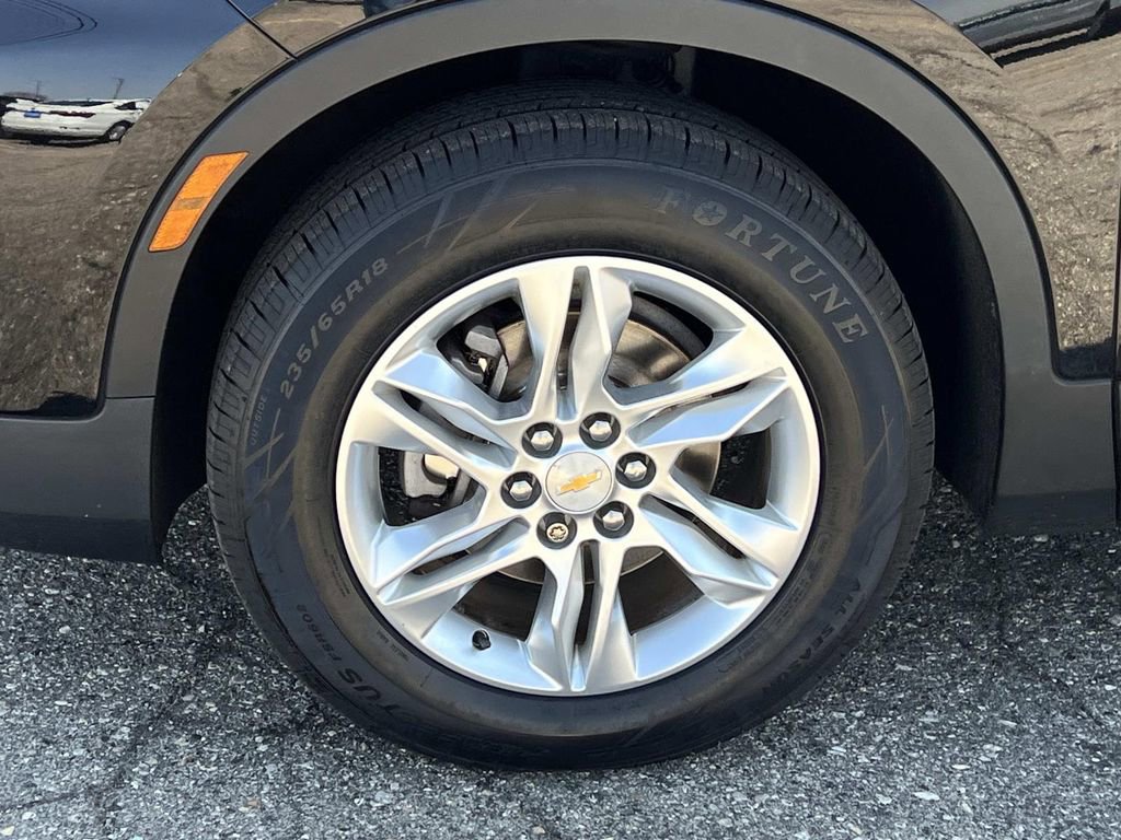 Used 2019 Chevrolet Blazer LT FWD image 25