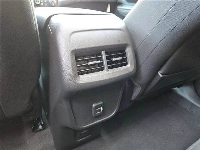 Used 2022 GMC Terrain SLE w/ Driver Convenience Package image 18