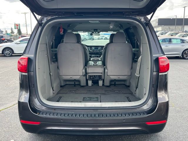 Used 2016 Kia Sedona LX w/ LX Convenience Package image 12