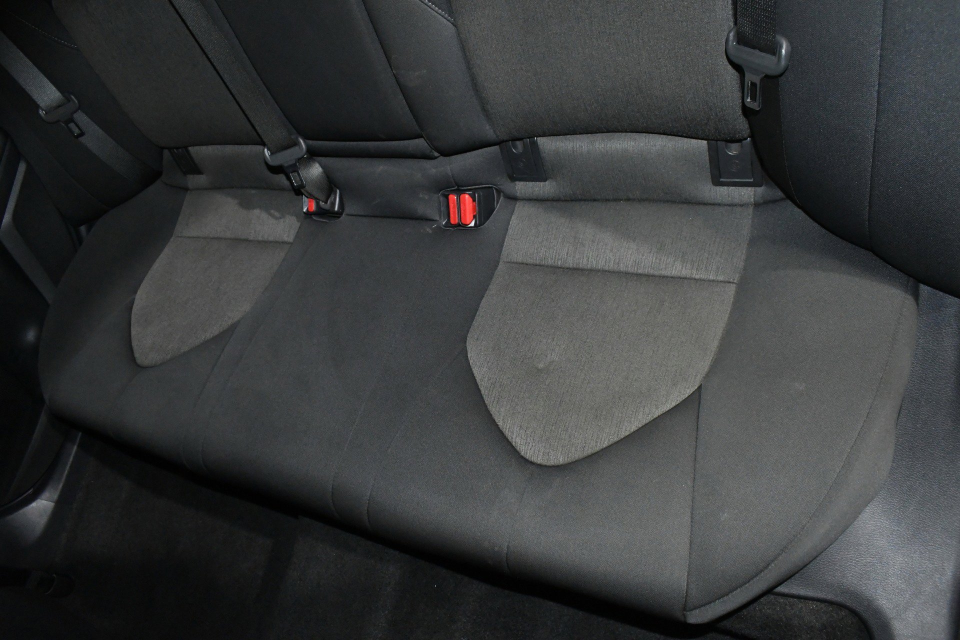 Used 2021 Toyota Camry LE image 19