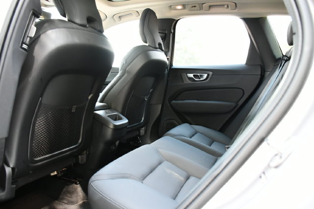 Certified 2026 Volvo XC60 B5 Plus AWD/4WD image 15