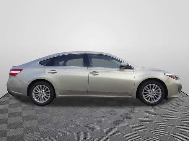 Used 2014 Toyota Avalon Limited FWD image 4