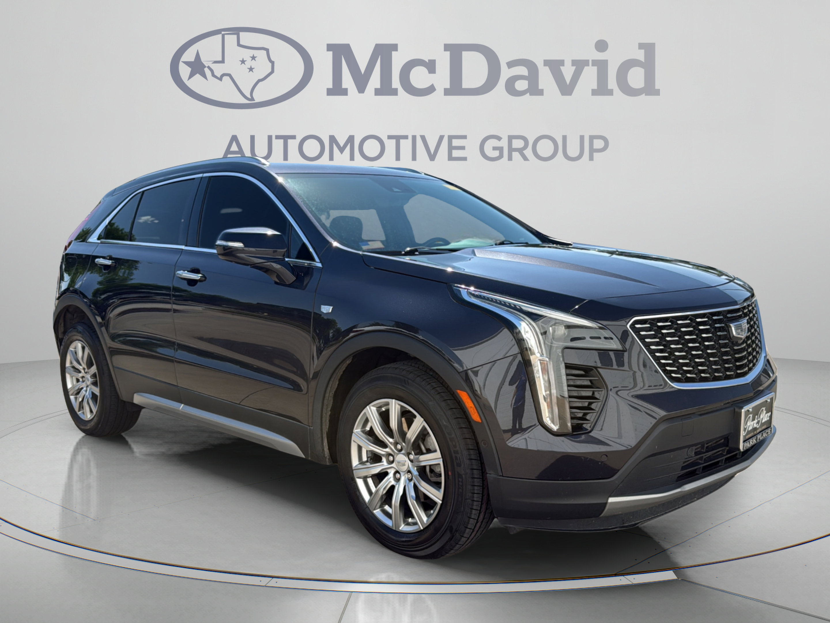 Used 2022 Cadillac XT4 Premium Luxury w/ Enhanced Visibility Package FWD image 8