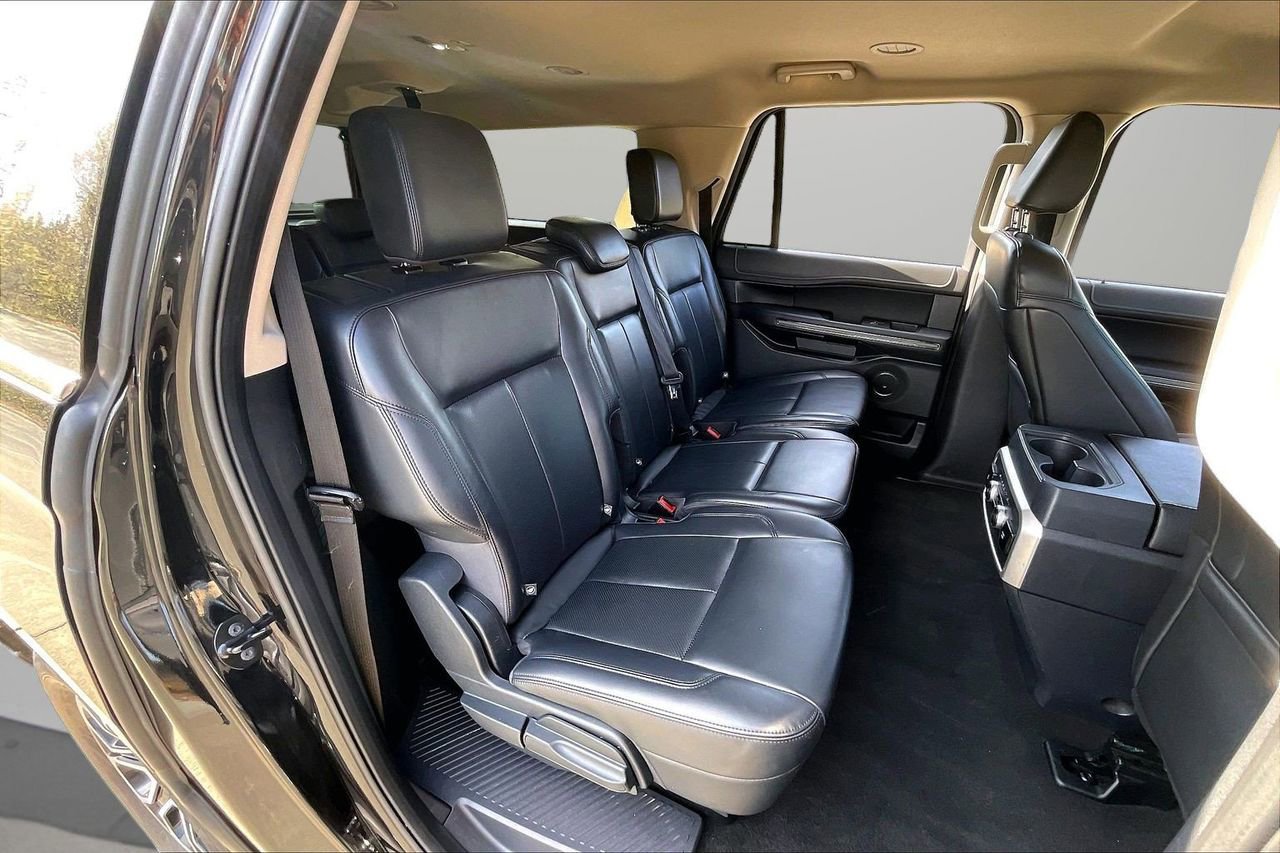 Used 2024 Ford Expedition Max XLT image 25