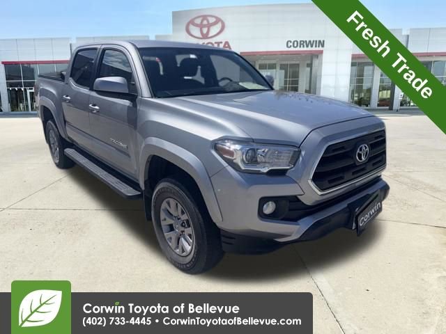 Used 2016 Toyota Tacoma SR5 w/ SR5 Appearance Package (SN) image 1