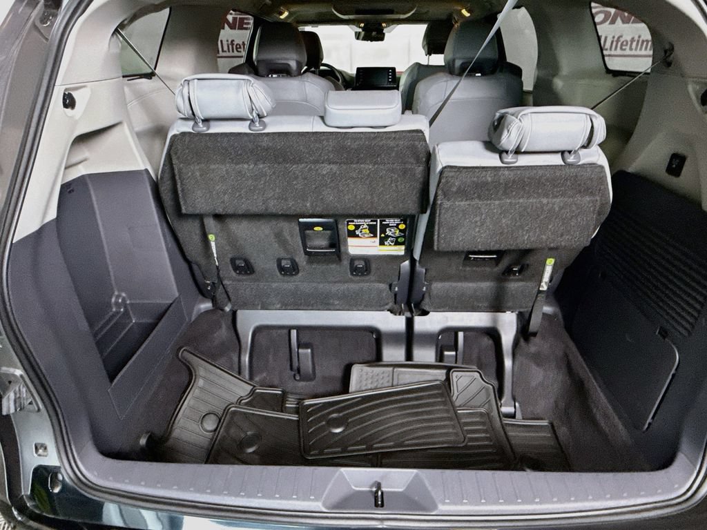Certified 2024 Toyota Sienna Limited AWD/4WD image 29