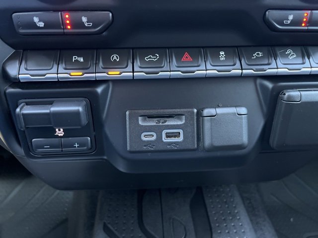 Used 2019 Chevrolet Silverado 1500 LT w/ All-Star Edition image 25