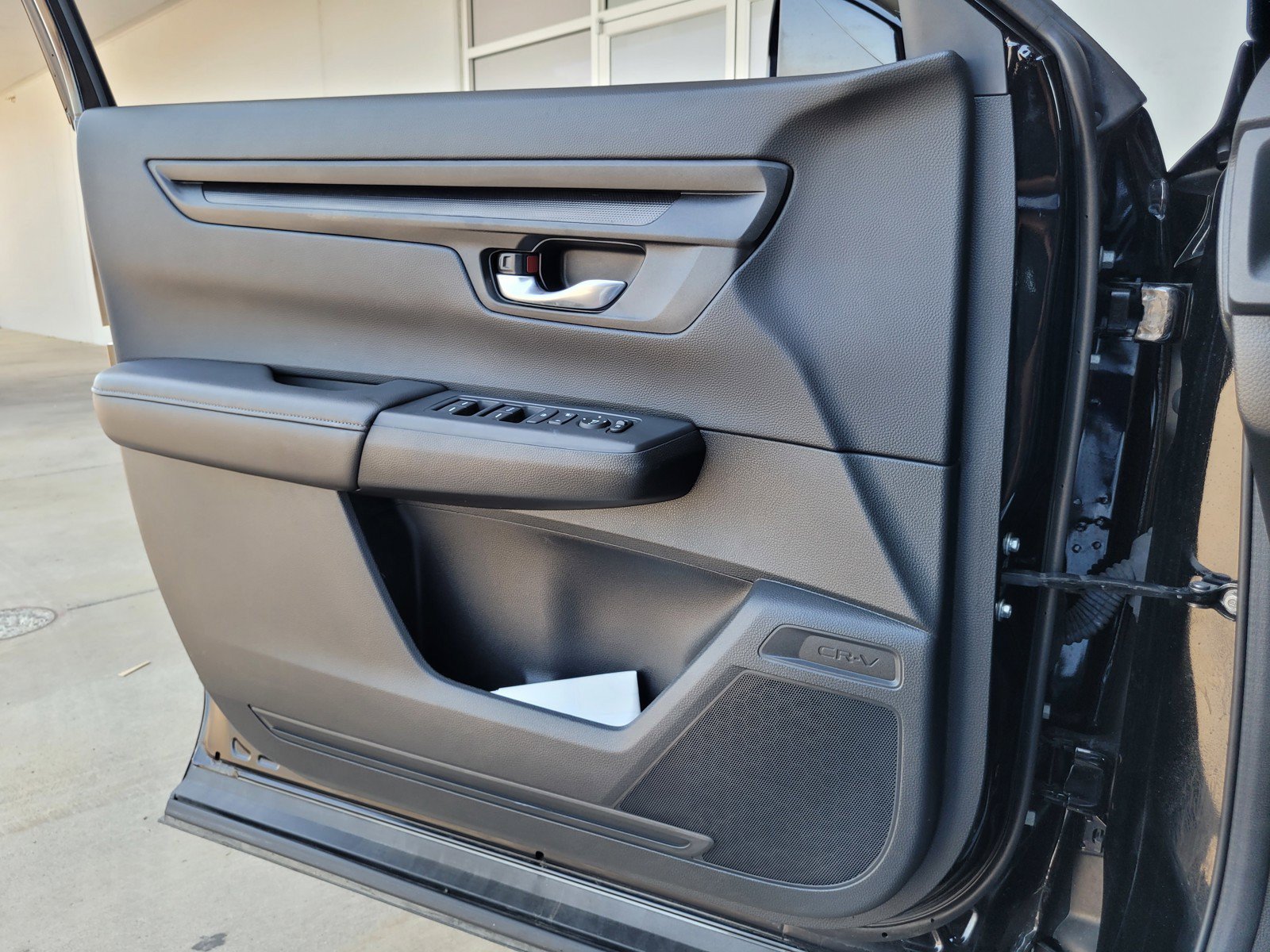 Used 2025 Honda CR-V LX image 26