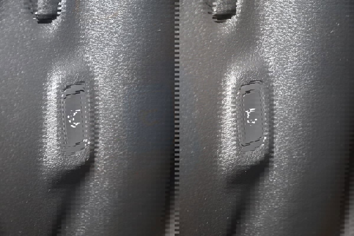 Used 2018 Jeep Compass Trailhawk w/ Safe & Security Group image 47