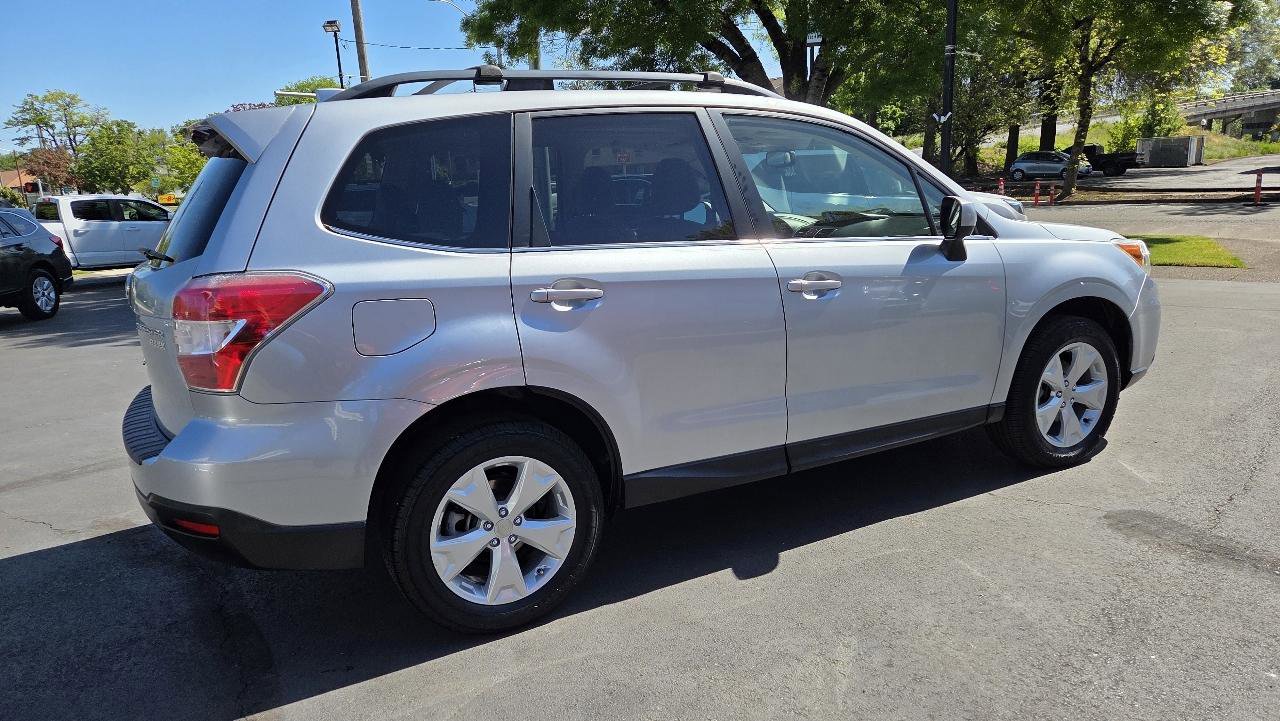 Used 2020 Subaru Forester Premium AWD/4WD image 27
