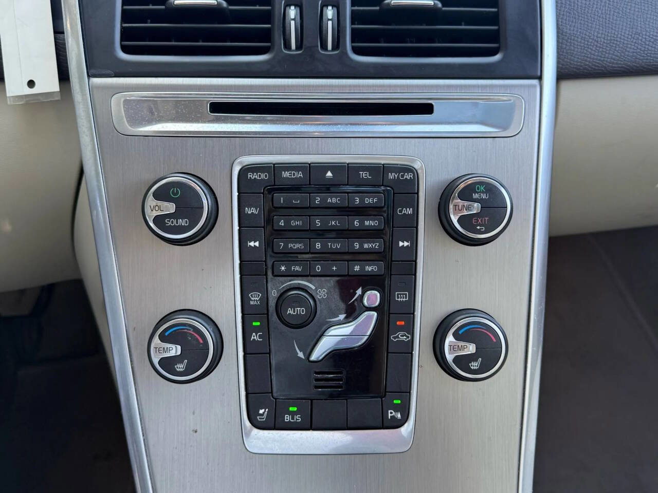 Used 2013 Volvo XC60 T6 image 20