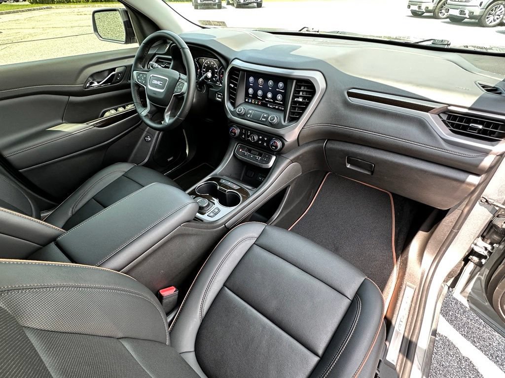 Used 2023 GMC Acadia AT4 w/ Technology Package AWD/4WD image 14